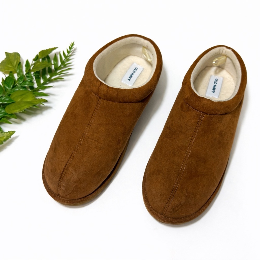 Old Navy Kids Size XXL (5Y-6Y) Cozy Brown Slip-On Clog Slippers